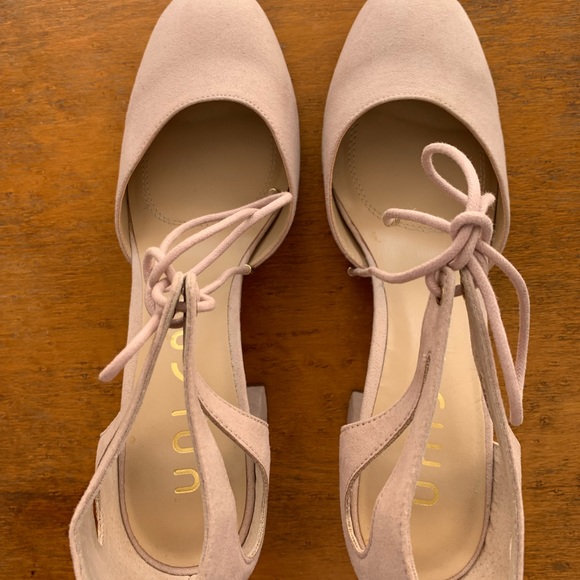 Unisa Tan Blush Micro Suede Ankle Strap Heel, 9.5 NEW - Picture 5 of 5